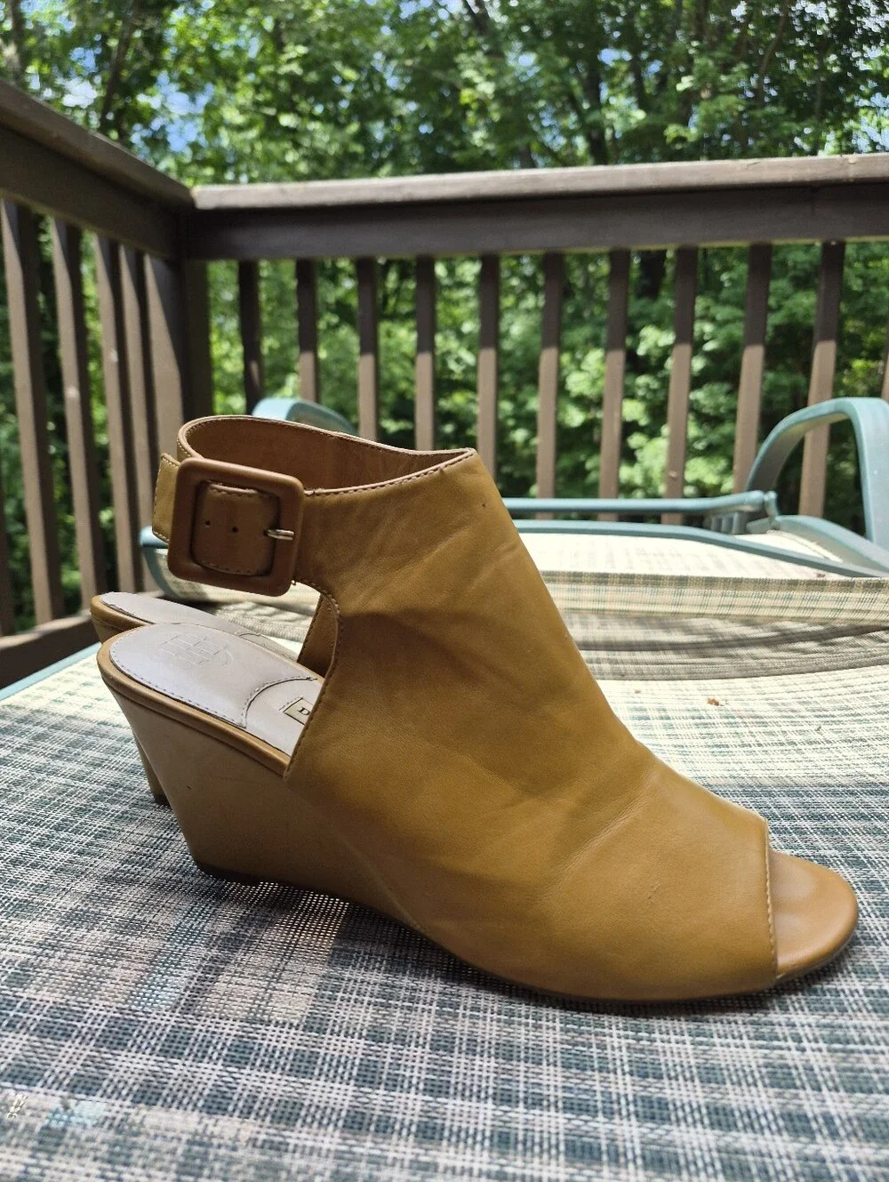 Dana Buchman Salmon Wedge Peep Toe Ankle Strap Sandals Sz 9.5